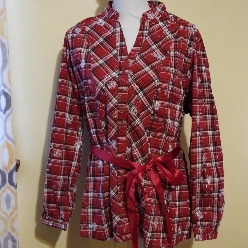 Dressbarn button down shirt